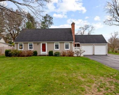 2 Bedroom 2BA 2037 ft Single Family Home For Sale in GLASTONBURY, CT