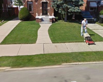 Aaron (Has a House) on iROOMit. Room in the 1 Bedroom 1BA House For Rent...