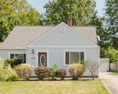 2 Bedroom 1BA 1056 ft Single Family House For Sale in Willoughby, OH