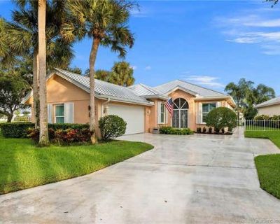 3 Bedroom 2BA 1952 ft Furnished Single Family Home For Sale in PALM CITY, FL