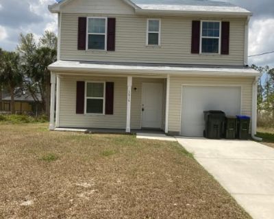 3 Bedroom 2.5BA 1432 ft Apartment For Rent in North Port, FL