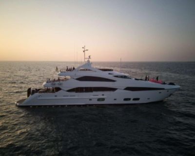 2010 Sunseeker 131 Yacht
