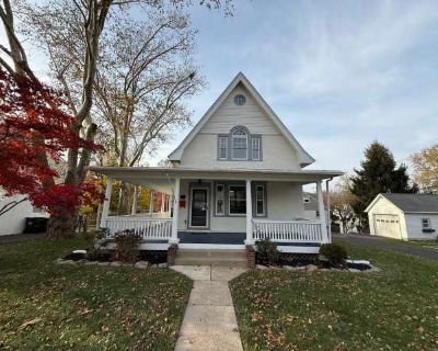 860 Church Street. image_url. In unit laundry Patio / balcony Hardwood floors Dishwasher Pet friendly Garage Unit Amenities air conditioning dishwasher hardwood floors in unit laundry patio / balcony Property Amenities cats allowed dogs allowed pet friendly parking garage internet access. Pets allowed. 3 Bedroom. 1.5 Bathroom. 1300 ft