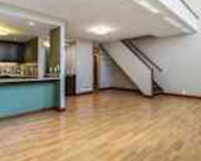 1 Bedroom 1BA 1050 ft² Apartment For Rent in Saint Louis, MO 1052 S Kingshighway Blvd unit P