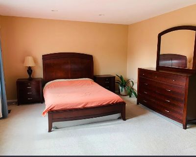 Pet friendly $950 per month room to rent in North Branch Depot