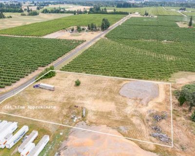 Single Family Home For Sale in AUMSVILLE, OR