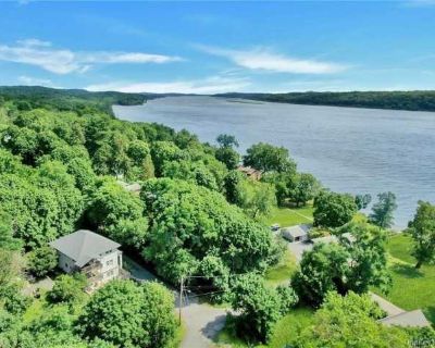 2 Bedroom 1BA 1200 ft Apartment For Rent in Malden-on-Hudson, NY