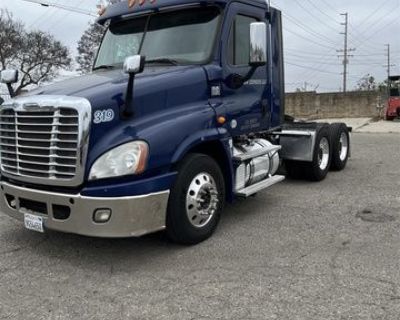 2013 Freightliner Cascadia 125