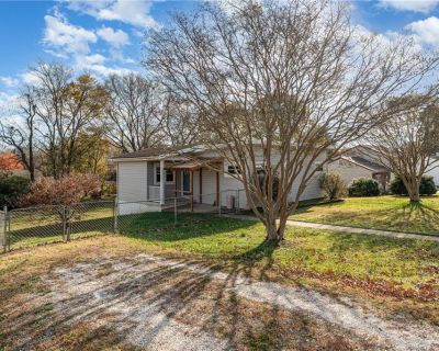 2 Bedroom 1BA 1000 ft Single Family House For Sale in Eden, NC