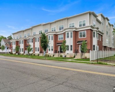 2 Bedroom 3BA Townhouse For Rent in Morristown Town, NJ