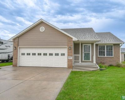 N St St, Seward, Home For Sale