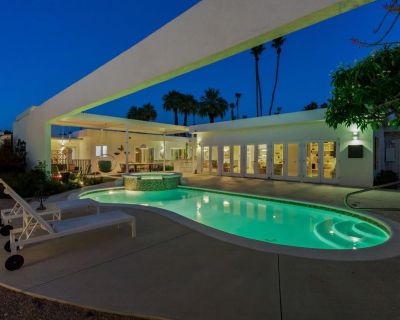 3 Bedroom 3BA 2284 ft Single Family House For Sale in Palm Springs, CA