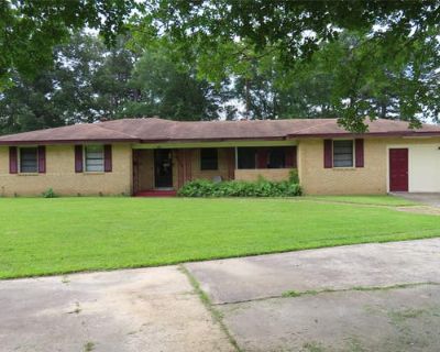 4 Bedroom 3BA 2266 ft Single Family Home For Sale in SPRINGHILL, LA