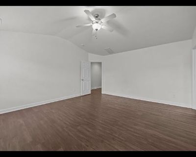 Available on: december 1. Unfurnished. Parking available * Internet included * 40+ years welcome Rose will require background checks for this room Learn more. Intersection Hwy98 Capital Blvd Please note: some information on here will change due to choosing choices..Located near shopping groceries easy access to major streets.. 6 rooms available ( 1 master bedroom 16.4x15 own bathroom $1250.00, ...