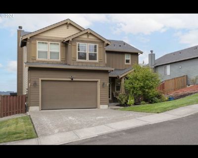 Jessica (Has a House) on iROOMit. Room in the 1 Bedroom 1BA House For Rent...