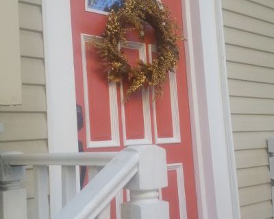 2 Bedroom 1 BA 1350 ft Furnished Apartment for Rent in Montclair, New Jersey