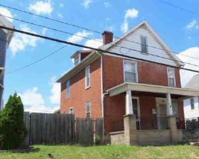 3 Bed 1 Bath Preforeclosure Property in Youngwood, PA 15697 - N 4th St