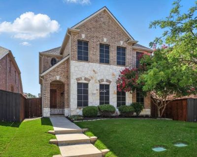 3 Bedroom 3BA 2354 ft Single Family Home For Sale in LEWISVILLE, TX