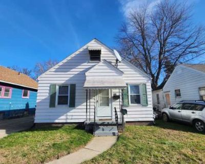 2 Bedroom 1.5BA 792 ft Pet-Friendly Apartment For Rent in Toledo, OH