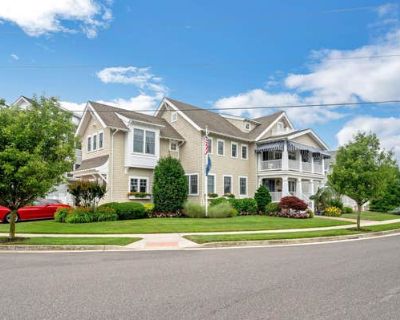 5 Bedroom 7BA Single Family Home For Sale in OCEAN CITY, NJ