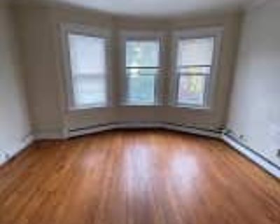 2 Bedroom 1BA 890 ft² House For Rent in Ansonia, CT 14 Lester St