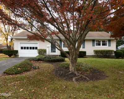 2 Bedroom 1BA 864 ft Single Family Home For Sale in MATAWAN, NJ