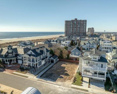 5 Bedroom 5BA Single Family House For Sale in Margate, NJ