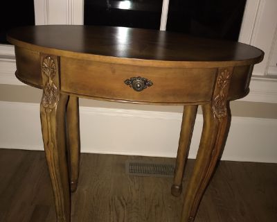 End table or side table