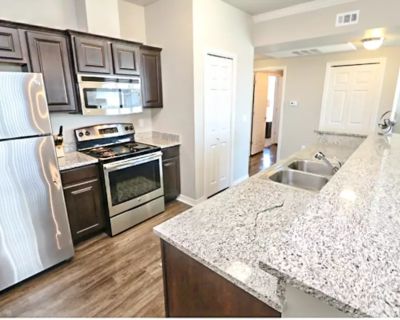 3 Bedroom 2BA 1442 ft Pet-Friendly Apartment For Rent in Albuquerque, NM
