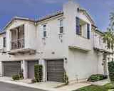 2 Bedroom 2BA 1121 ft² House For Rent in Santa Clarita, CA 19578 Laroda Ln