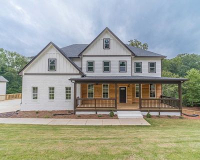 4 Bedroom 3BA 3500 ft Single Family Home For Sale in Flowery Branch, GA