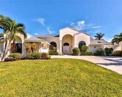 2106 Imperial Golf Course Blvd. Large 4 bedroom plus a den/loft in Imperial Golf Estates. This home is over 3000 square feet of living space. The home was remodeled, with a newer kitchen, bathrooms, and flooring. The home has a newer roof and the exterior has been repainted. The large pool area overlooks the golf course. All bedrooms are downstairs, with the den/loft upstairs. Large lot, gated ...