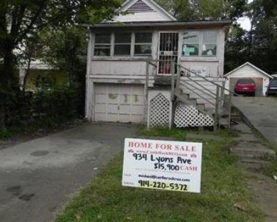 2 Bed 1.0 Bath Foreclosure Property in Kansas City, KS 66101 - Lyons Ave