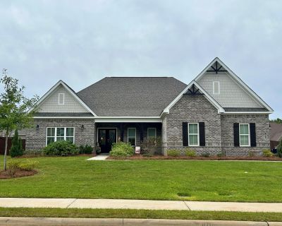 5 Bedroom 3BA 3251 ft Single Family House For Sale in Midland City, AL