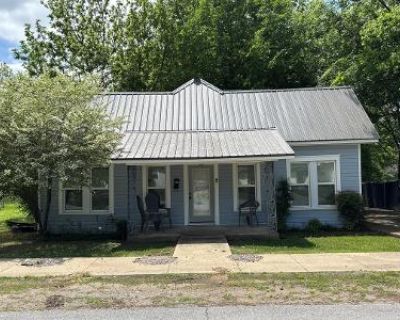 2 Bath Preforeclosure Property in Batesville, AR 72501 - E Pine St