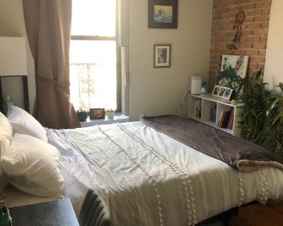 4-bed/2-bath in Bed-Stuy, perfect for roommates!