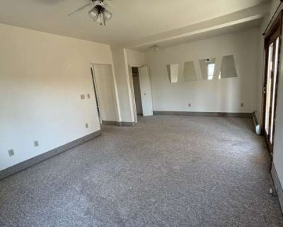 1 Bedroom 1BA 350 ft Apartment For Rent in Bangor, ME