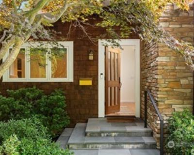 4 Bedroom 3100 ft House For Rent in Seattle, WA