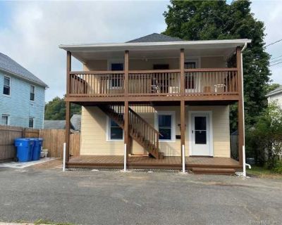 3 Bedroom 1BA 1571 ft Apartment For Rent in Bristol, CT