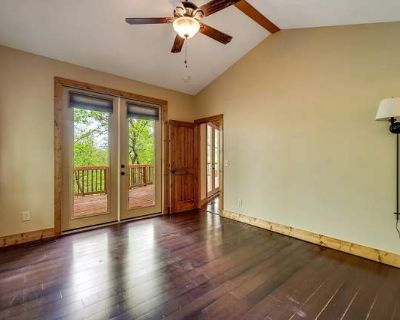 651 Chalk Hill Road. image_url. In unit laundry Patio / balcony Granite counters Pet friendly Parking Air conditioning Unit Amenities air conditioning fireplace granite counters in unit laundry patio / balcony Property Amenities cats allowed dogs allowed pet friendly game room parking guest suite internet access. Pets allowed. 2 Bedroom. 3 Bathroom. 2214 ft