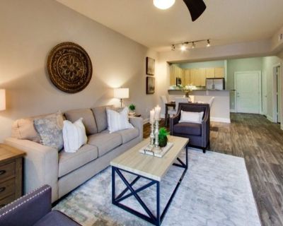 SouthPark Apartment For Rent