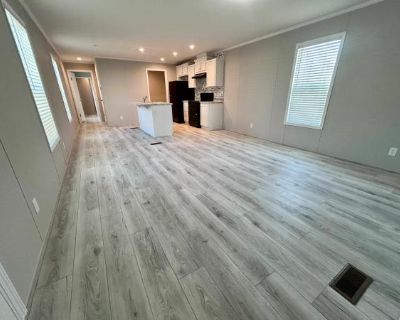 2 Bedroom 2BA 1056 ft Mobile Home For Rent in Indianapolis, IN