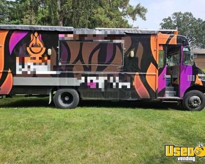 28' Chevrolet P60 Food Truck with Solar Panel | Mobile Food Unit