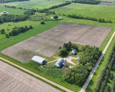 2 Bedroom 1BA 1152 ft Single Family Home For Sale in BLUFFTON, MN
