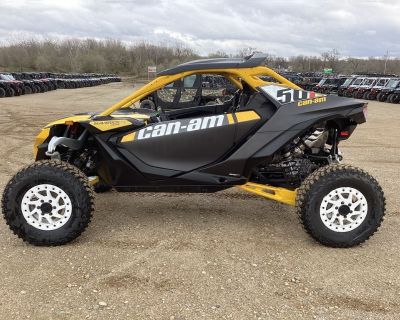 2024 Can-Am Maverick R X RS with Smart-Shox Carbon Black & Neo Yell