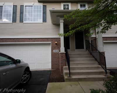 2 Bedroom 2BA 1546 ft Apartment For Rent in AURORA, IL