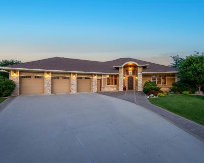 4 Bedroom 4BA 5422 ft Single Family House For Sale in Bismarck, ND