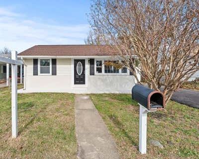 3 Bedroom 2BA 1340 ft Single Family Home For Sale in MIDDLE RIVER, MD