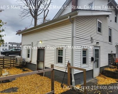 40 S Main St Rear. The main level offers a bright, spacious living room complete with a convenient half bath. The newly renovated kitchen features modern cabinets, updated countertops, and includes both a stove and refrigerator. The bedroom comes with new carpet, a skylight, plus an full bathroom for added privacy. Located just minutes from top-rated restaurants and a major shopping plaza, this...