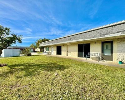 Hidden Ln Apt,port Richey, Condo For Rent